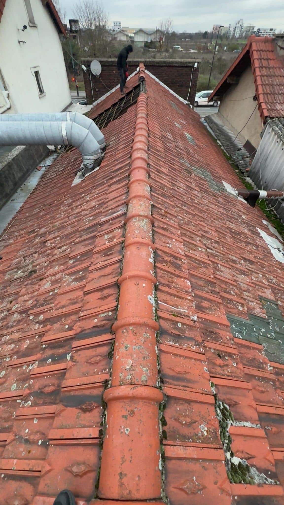 Toiture tuiles — état avant travaux