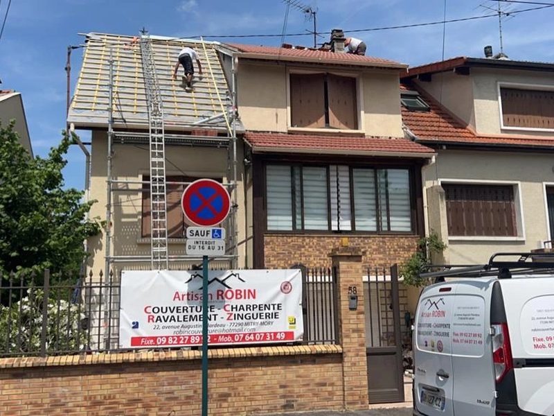 Pose de tuiles neuves